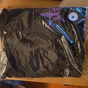 BNIB Jeffree Star mystery box tee